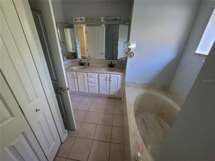 Image No.24-Propriété de 4 chambres à vendre à Kissimmee