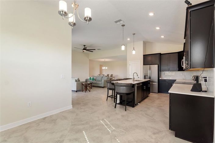 Image No.10-Propriété de 4 chambres à vendre à Davenport