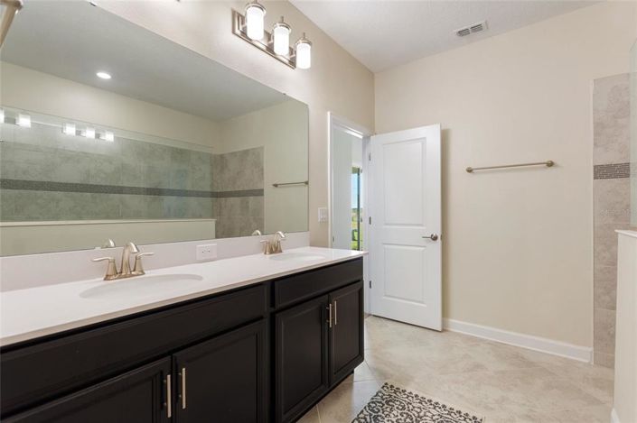 Image No.21-Propriété de 4 chambres à vendre à Davenport