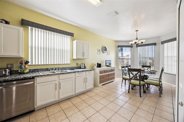 Image No.13-Propriété de 4 chambres à vendre à Davenport