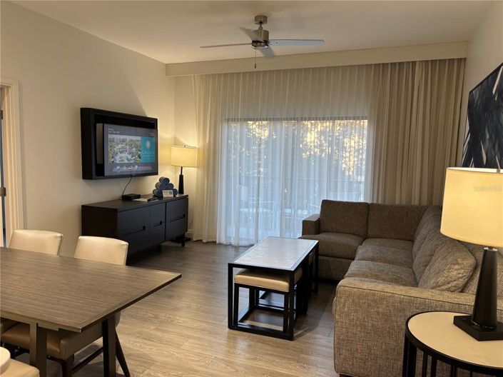 Image No.8-Propriété de 2 chambres à vendre à Winter Garden