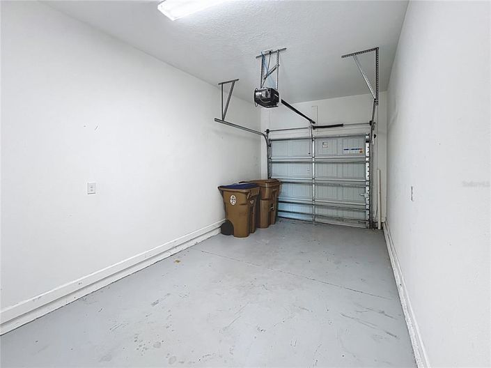 Image No.25-3 Bed Townhouse for sale