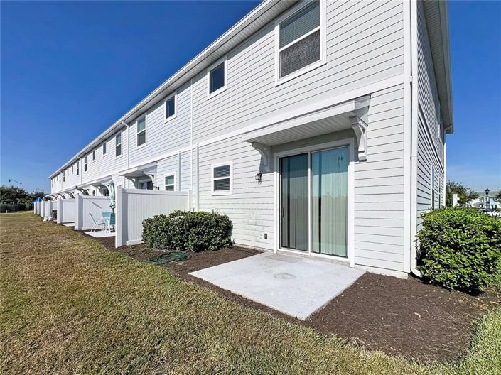 Image No.26-3 Bed Townhouse for sale