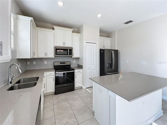 Image No.4-3 Bed Townhouse for sale