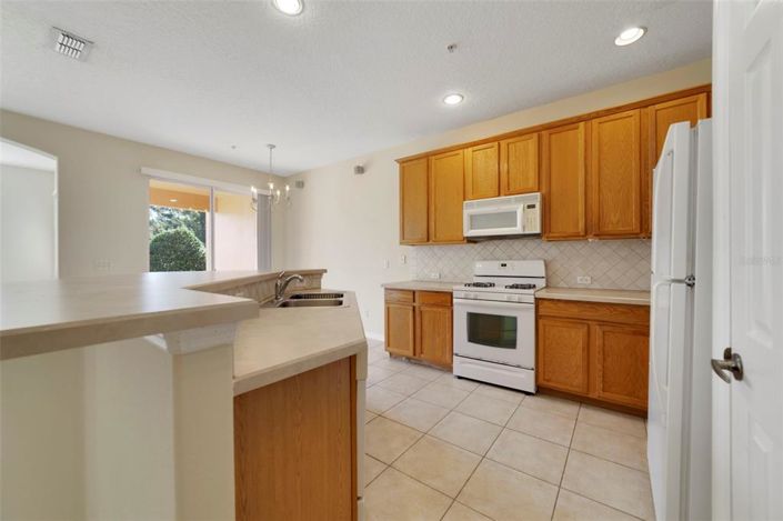 Image No.6-3 Bed Townhouse for sale