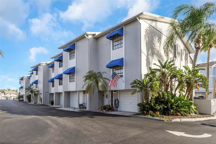 Image No.3-2 Bed Townhouse for sale