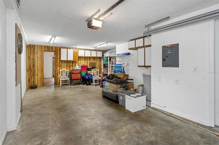 Image No.41-2 Bed Townhouse for sale