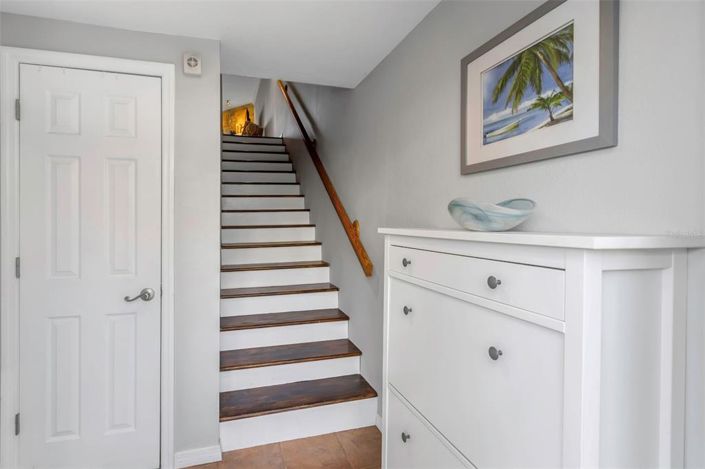 Image No.7-2 Bed Townhouse for sale