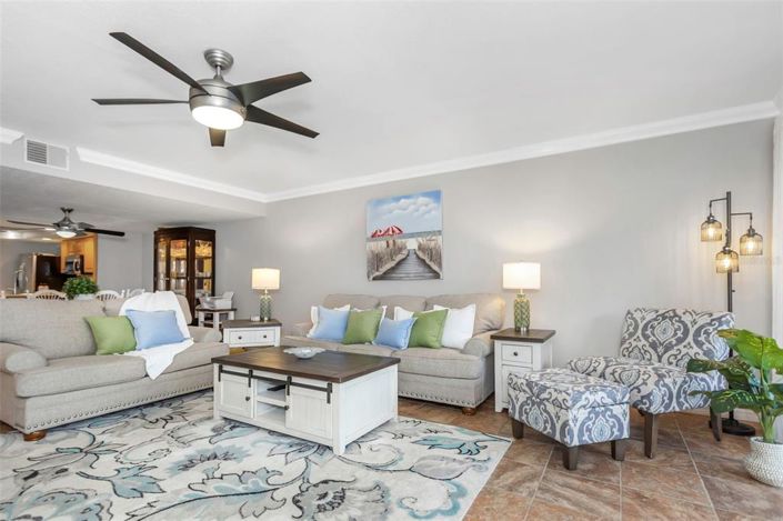 Image No.8-2 Bed Townhouse for sale