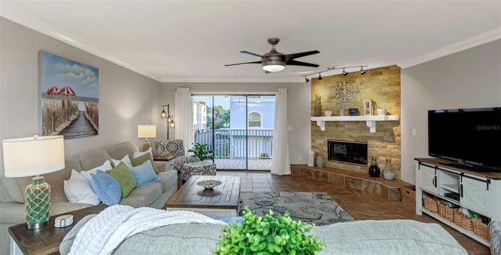 Image No.9-2 Bed Townhouse for sale