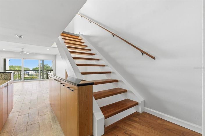 Image No.17-3 Bed Property for sale