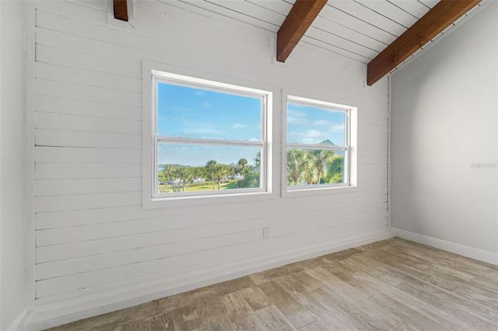 Image No.28-3 Bed Property for sale