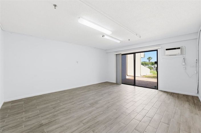 Image No.38-3 Bed Property for sale