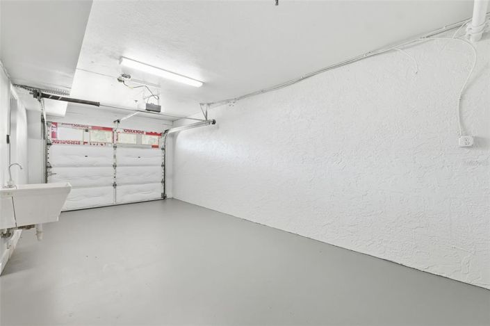 Image No.40-3 Bed Property for sale