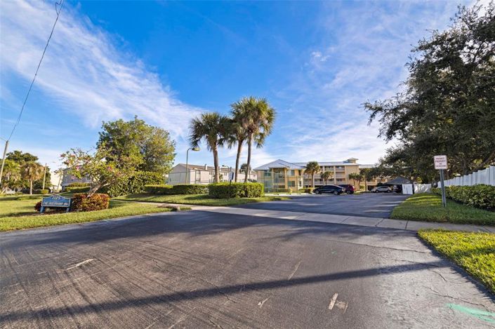 Image No.26-1 Bed Property for sale