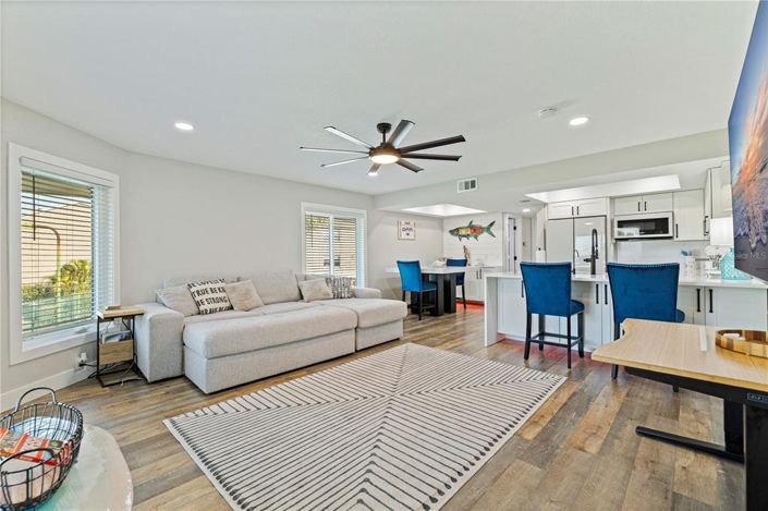 Image No.3-1 Bed Property for sale