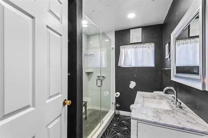 Image No.19-4 Bed Property for sale