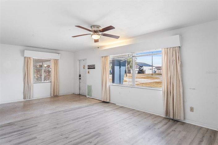 Image No.8-4 Bed Property for sale