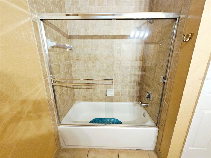 Image No.19-2 Bed Property for sale