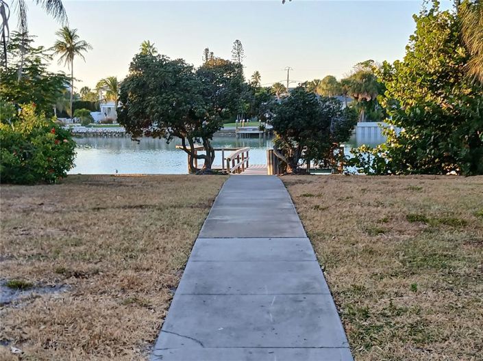 Image No.13-3 Bed Property for sale