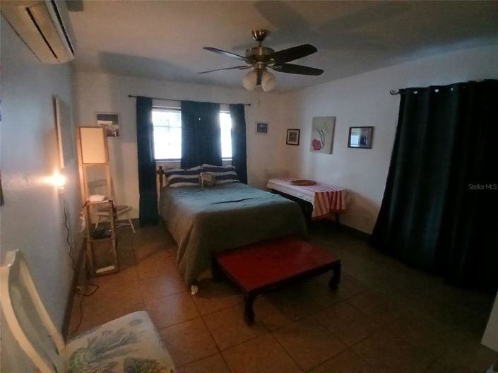 Image No.24-3 Bed Property for sale