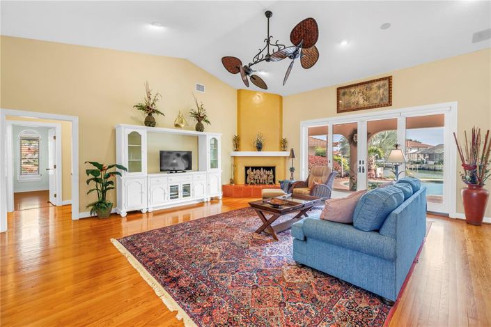 Image No.26-4 Bed Property for sale