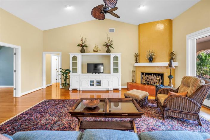 Image No.27-4 Bed Property for sale