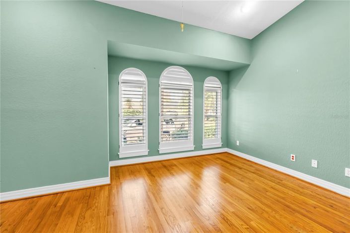 Image No.37-4 Bed Property for sale