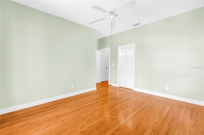 Image No.40-4 Bed Property for sale