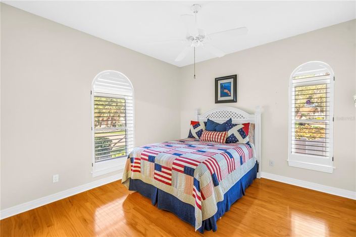 Image No.45-4 Bed Property for sale