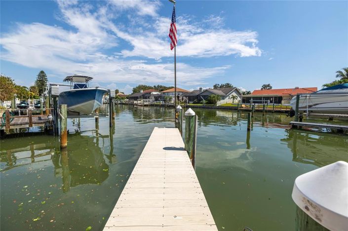 Image No.6-4 Bed Property for sale