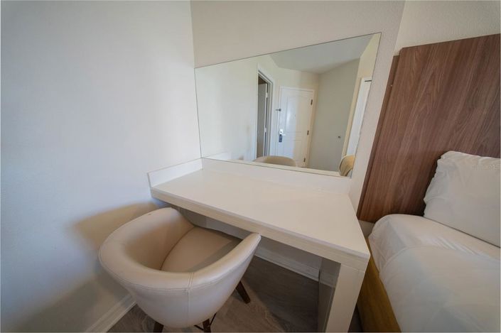 Image No.26-2 Bed Property for sale