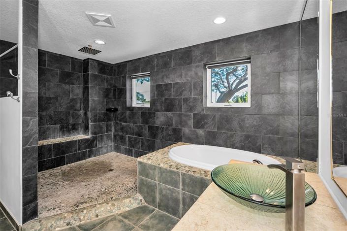 Image No.24-Propriété de 3 chambres à vendre à Treasure Island