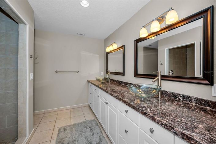 Image No.32-Propriété de 3 chambres à vendre à Treasure Island