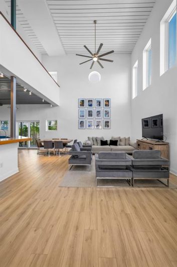 Image No.9-Propriété de 3 chambres à vendre à Treasure Island