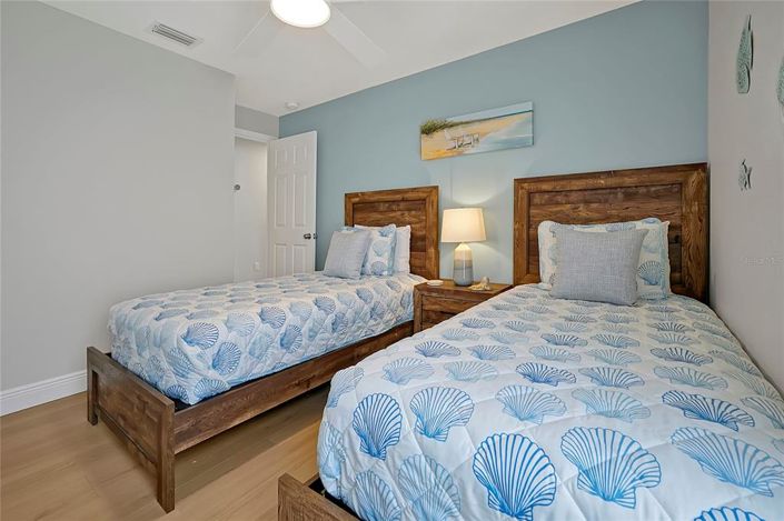 Image No.32-4 Bed Property for sale