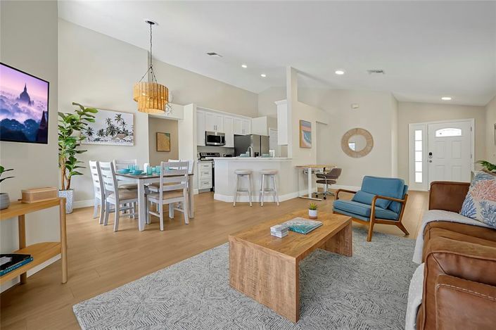 Image No.6-4 Bed Property for sale