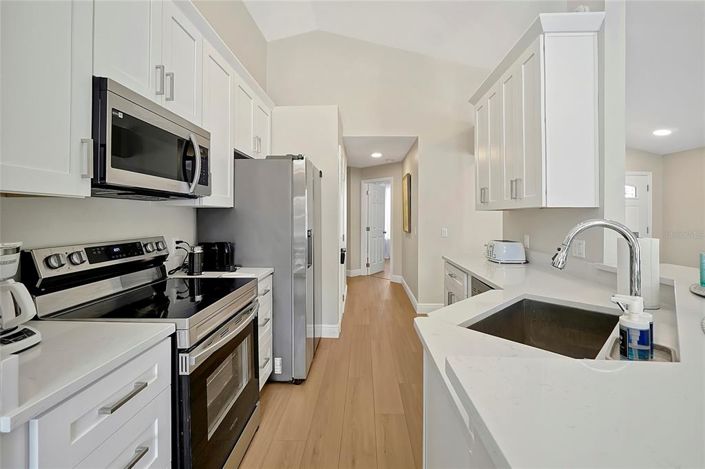 Image No.9-4 Bed Property for sale