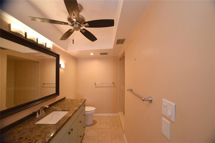 Image No.12-2 Bed Property for sale