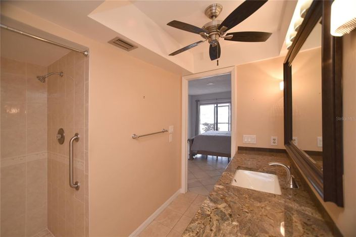 Image No.14-2 Bed Property for sale