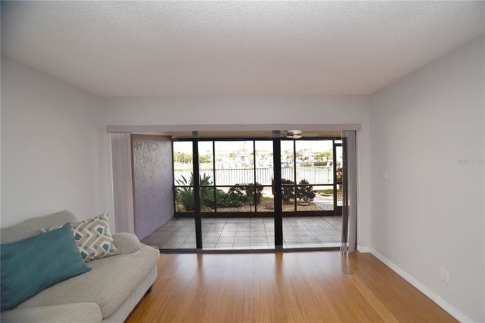 Image No.21-2 Bed Property for sale