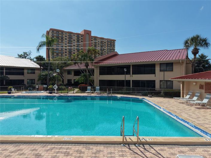 Image No.22-2 Bed Property for sale