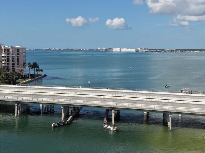 Image No.25-2 Bed Property for sale