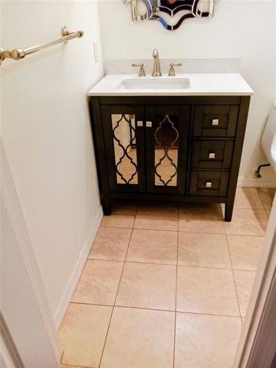 Image No.33-2 Bed Property for sale