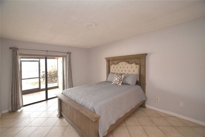 Image No.5-2 Bed Property for sale