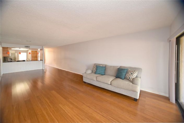 Image No.51-2 Bed Property for sale