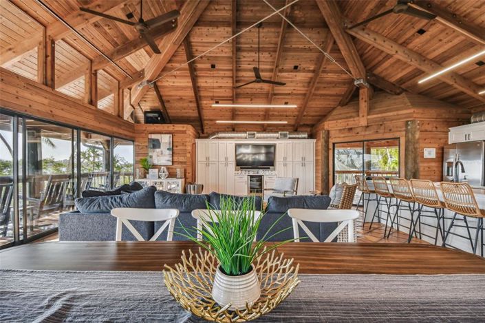 Image No.22-5 Bed Property for sale