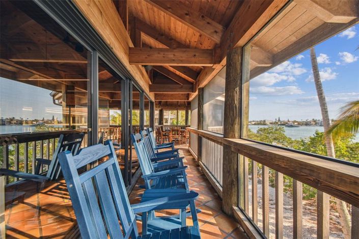 Image No.28-5 Bed Property for sale