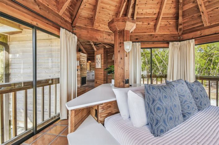 Image No.39-5 Bed Property for sale