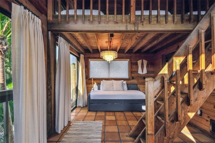 Image No.59-5 Bed Property for sale